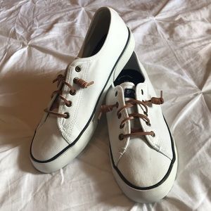 Classic White Sperry’s